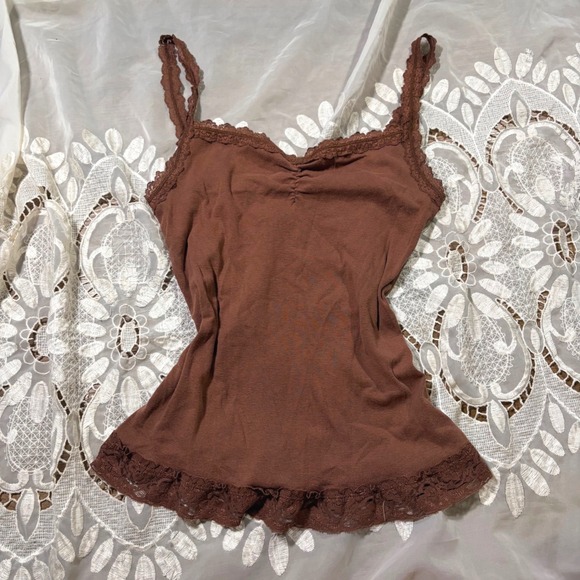 Hunter Dixon Tops - Y2K Bella Swan Chocolate Brown Lace Trim Cotton Camisole Cinched Bust Tank Top M